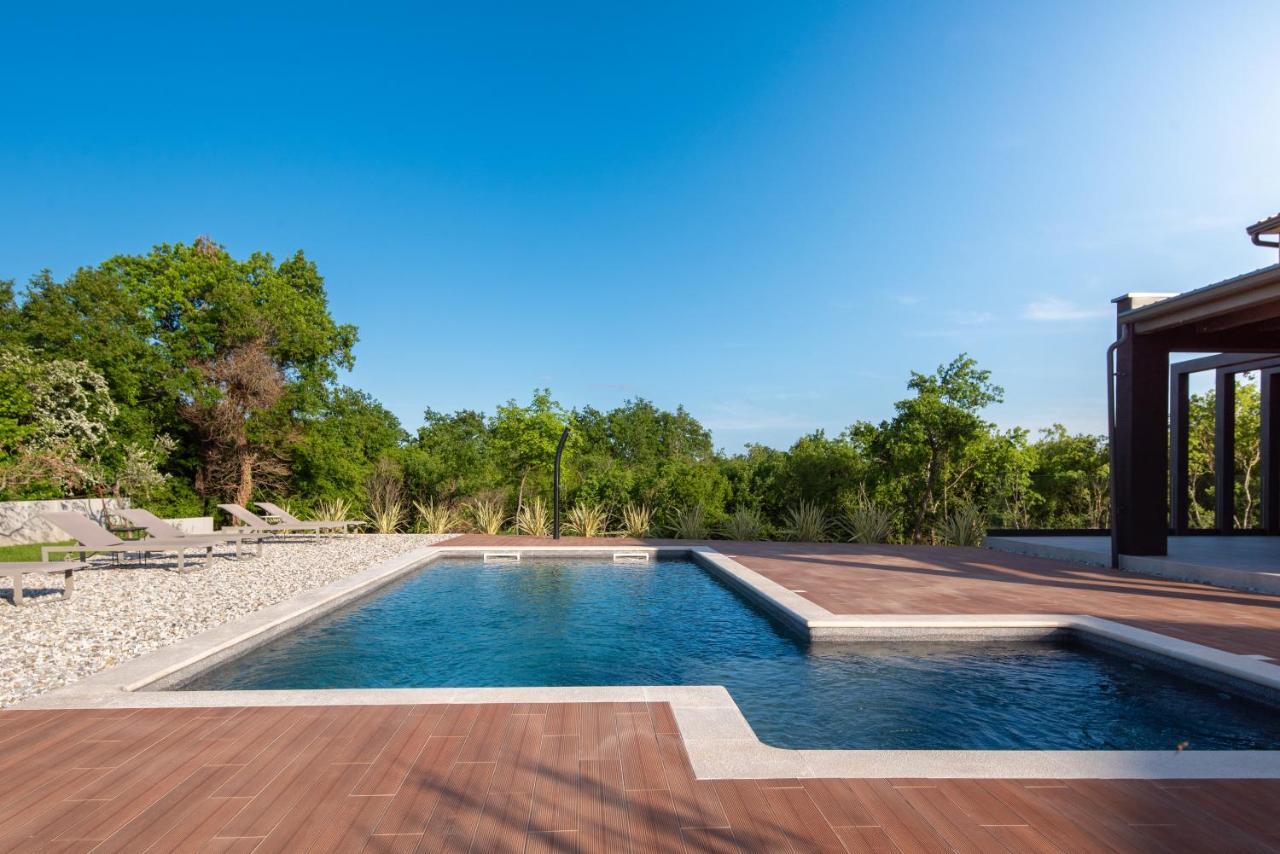 Villa Zara Santalezi Exterior photo