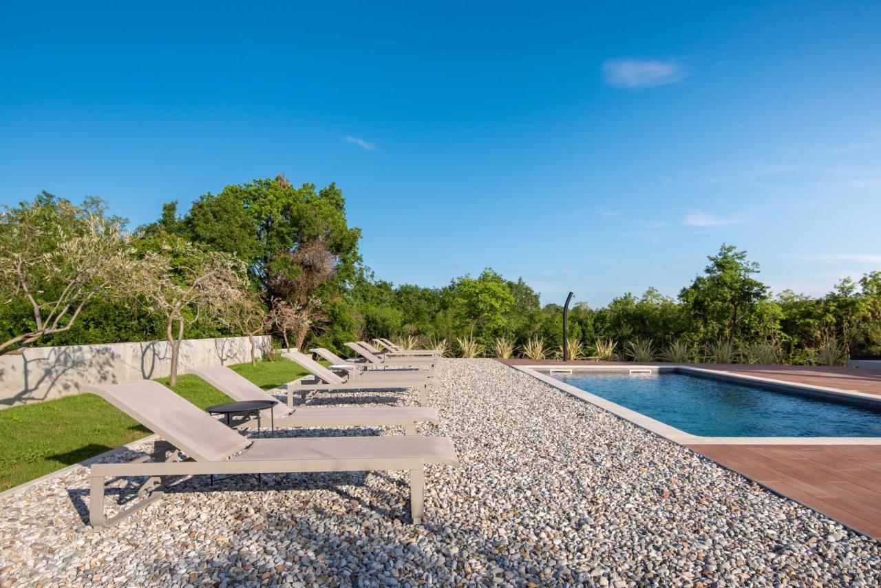 Villa Zara Santalezi Exterior photo